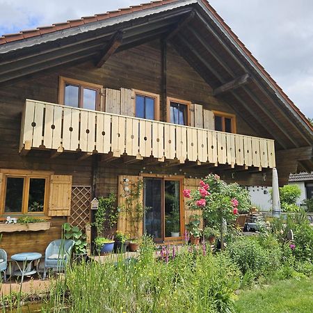 Helle Und Idyllische 2 Zimmer Wohnung Am Rande Von Berlin Bagian luar foto